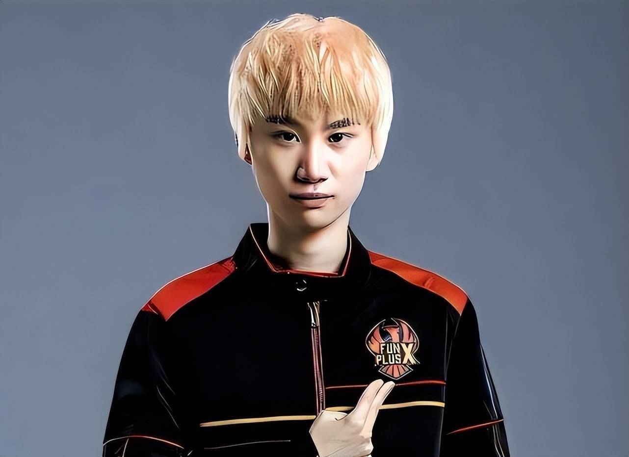 Doinb新星比赛局势复杂表现突出,SKT前途光明!上演精彩一战  Doinb新星比赛局势复杂表现突出,SKT前途光明!上演精彩一战