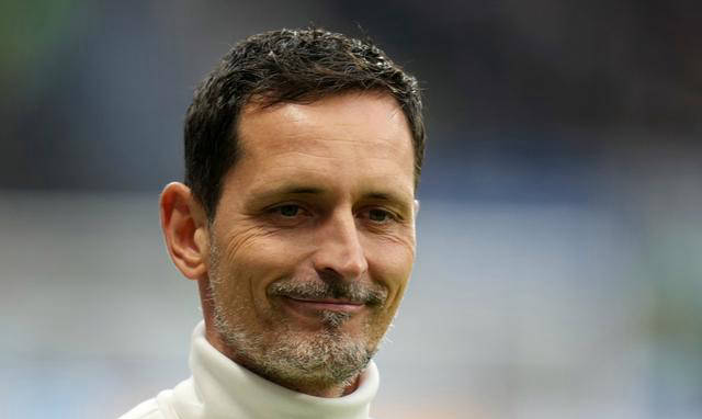 亚冠赛后走向成谜,法兰克福主帅复盘,气氛紧张,赛季目标并未改变的简单介绍 亚冠赛后走向成谜,法兰克福主帅复盘,气氛紧张,赛季目标并未改变的简单介绍