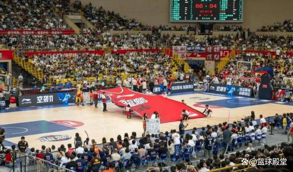 包含葡萄牙体育迎CBA季后赛关键赛，清晨临场应变，球迷炸锅，资深球员宣示担当的词条